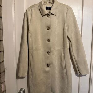 Tahari Cream Trench Coat Classic Mid-Length